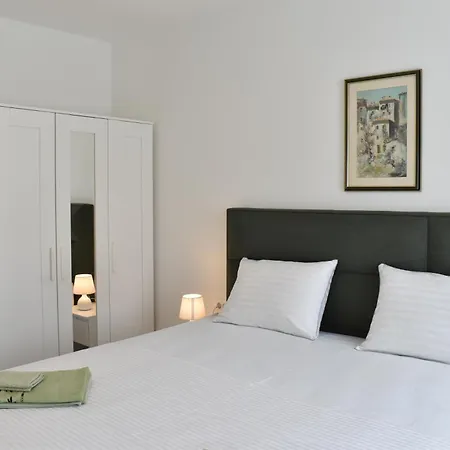 Appartamento Mjoy - Sea View Murter