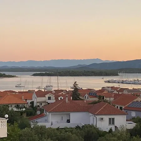 Appartamento Mjoy - Sea View Murter